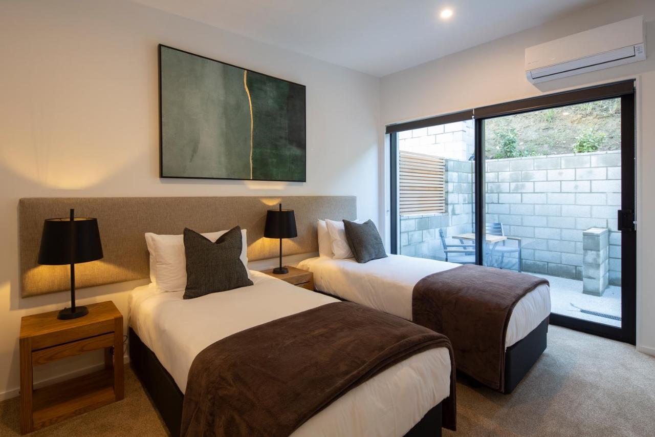 4 Bedroom Home With Elevated Views Of Lake Wakatipu & The Remarkables Queenstown Bagian luar foto