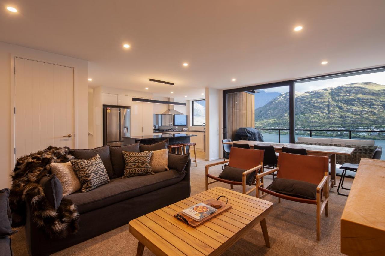 4 Bedroom Home With Elevated Views Of Lake Wakatipu & The Remarkables Queenstown Bagian luar foto